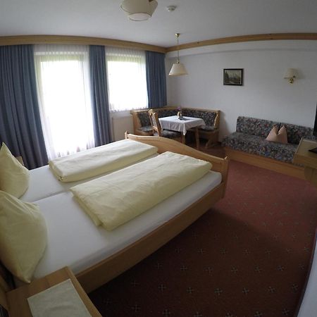 Gaestehaus Alpenland Tux Oda fotoğraf