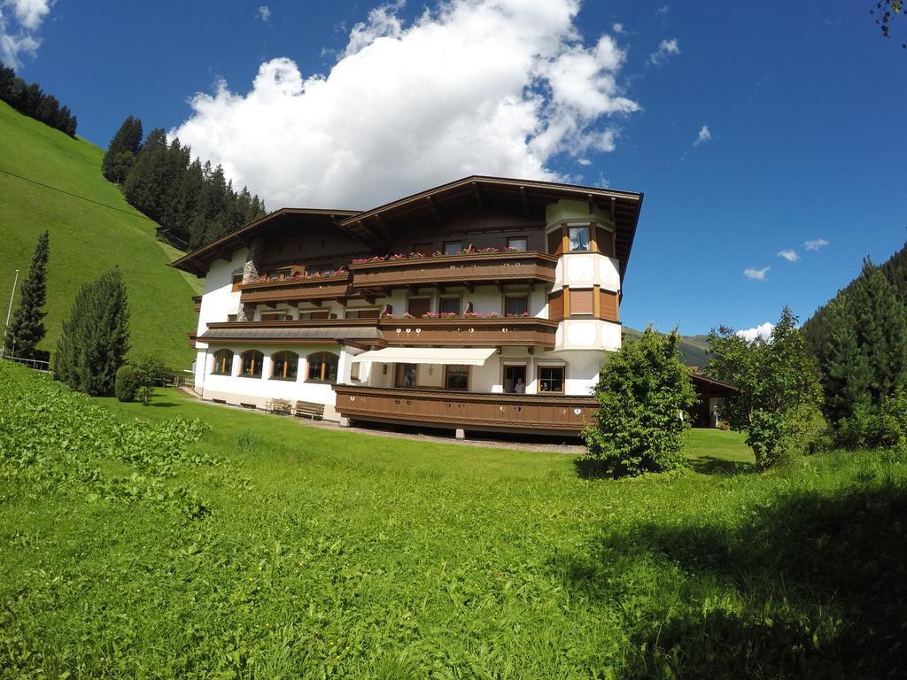 Gaestehaus Alpenland Tux Dış mekan fotoğraf